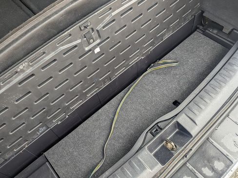 Used 2012 Toyota Highlander Limited w/ Tow Pkg image 32