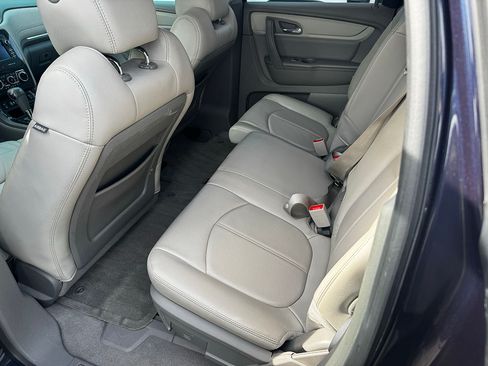 Used 2015 Chevrolet Traverse LT image 12