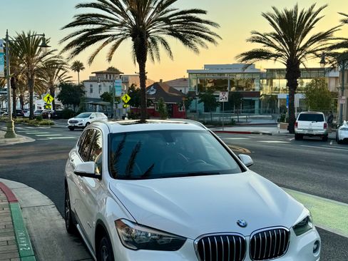 Used 2018 BMW X1 sDrive28i image 8