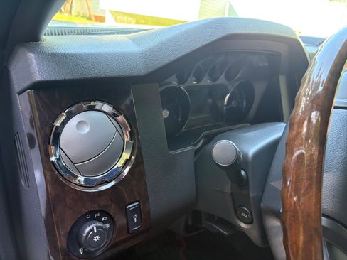 Used 2015 Ford F350 Platinum AWD/4WD image 30