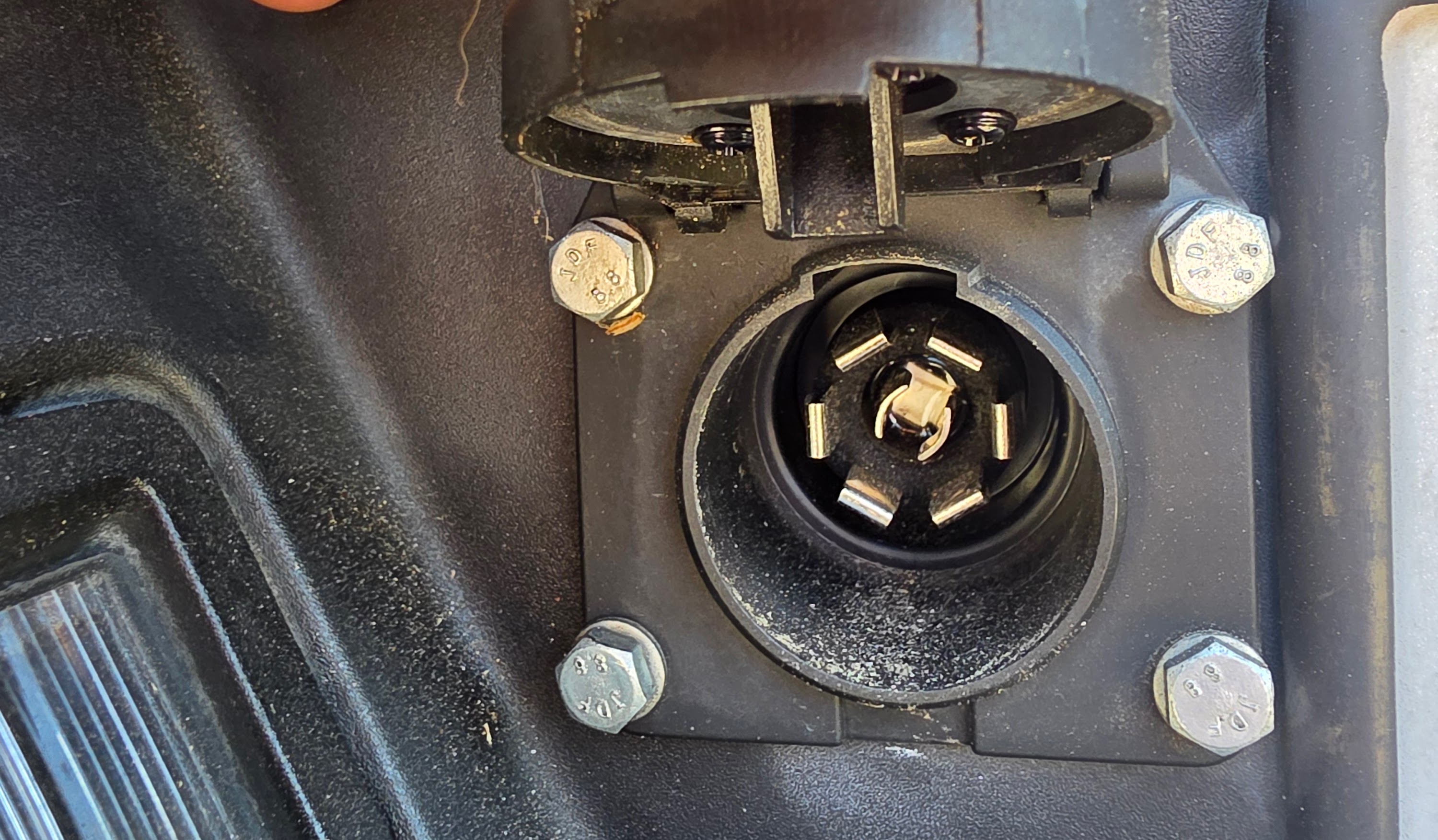 Used 2020 Ford F150 XL w/ Equipment Group 101A Mid RWD image 9