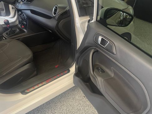Used 2016 Ford Fiesta ST FWD image 20