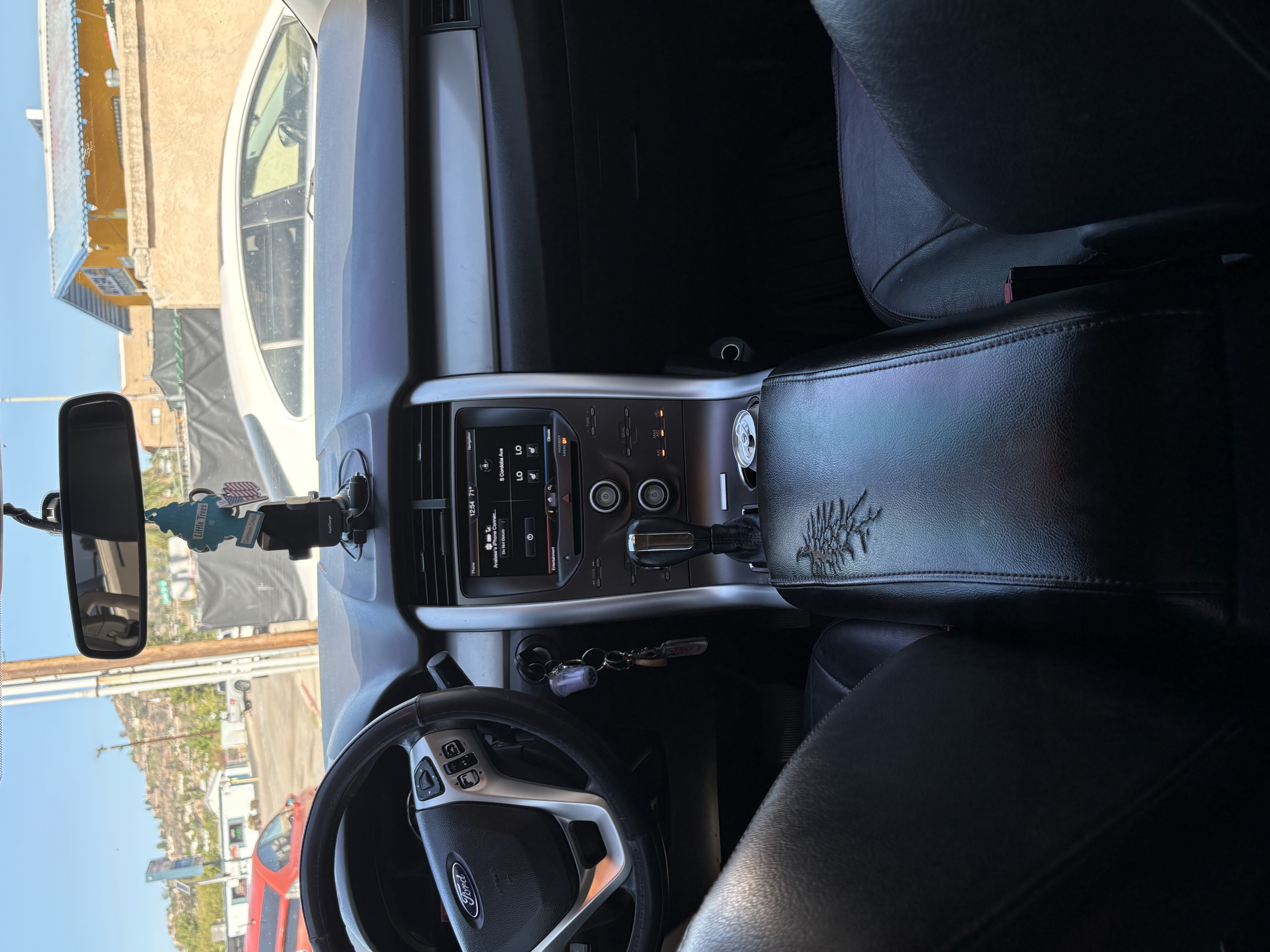 Used 2013 Ford Edge SEL FWD image 9