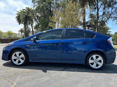 Used 2010 Toyota Prius Five image 22