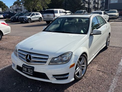 Used 2012 Mercedes-Benz C 300 4MATIC Sedan image 1