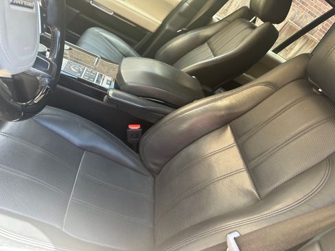 Used 2016 Land Rover Range Rover Supercharged AWD/4WD image 10