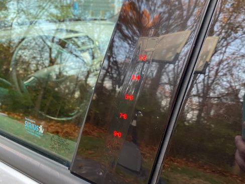 Used 2016 Ford Explorer XLT image 6