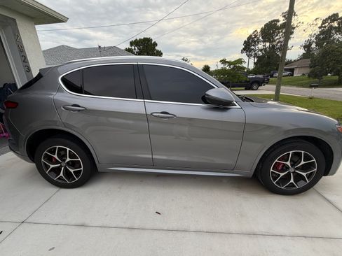 Used 2021 Alfa Romeo Stelvio Ti w/ Nero Edizione AWD/4WD image 2