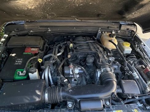 Used 2022 Jeep Wrangler Unlimited Rubicon w/ Xtreme Recon 35" Tire Package image 19