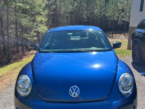 Used 2012 Volkswagen Beetle Turbo image 1