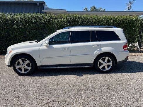Used 2009 Mercedes-Benz GL 450 4MATIC image 2
