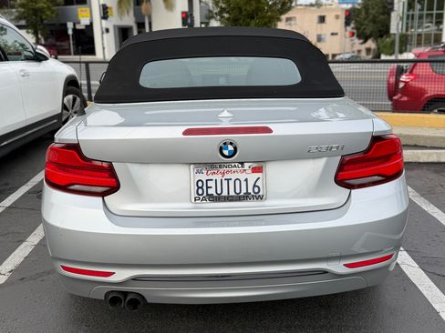 Used 2018 BMW 230i Convertible image 5