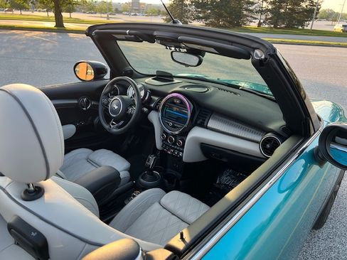 Used 2020 MINI Cooper S w/ Driver Assistance Package FWD image 29
