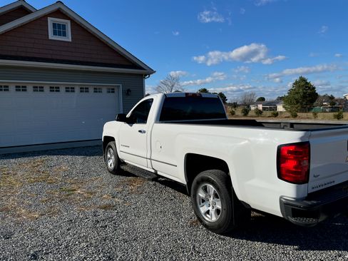 Used 2016 Chevrolet Silverado 1500 W/T image 8