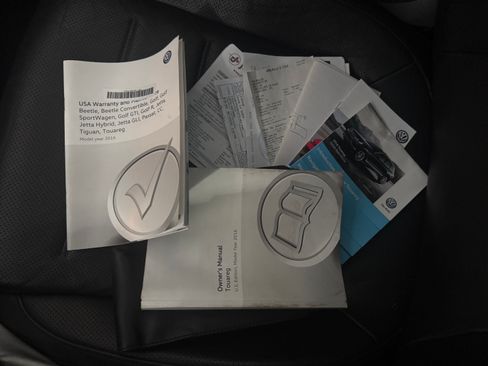 Used 2016 Volkswagen Touareg Executive image 32