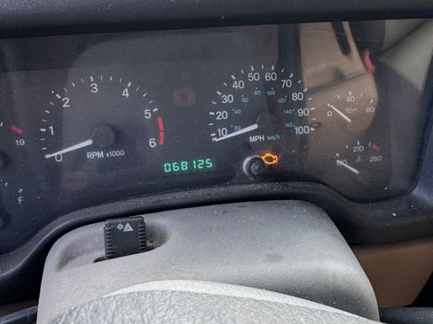 Used 2000 Jeep Wrangler Sahara image 11