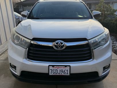 Used 2014 Toyota Highlander Limited