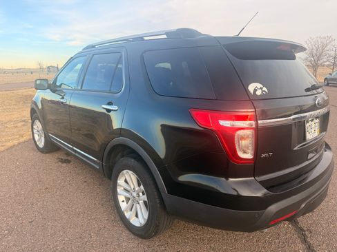 Used 2013 Ford Explorer XLT image 4