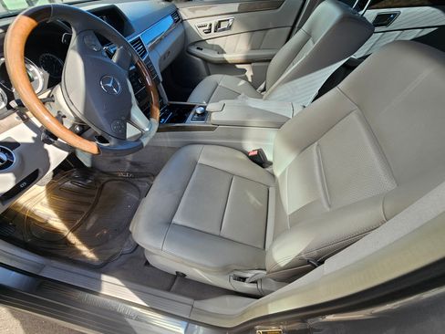 Used 2011 Mercedes-Benz E 350 Sedan image 9