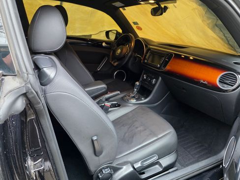 Used 2013 Volkswagen Beetle 2.5 Fender image 16