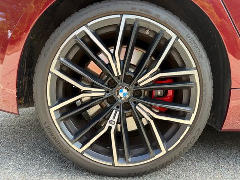 Used 2021 BMW M550i xDrive w/ Executive Package AWD/4WD image 12
