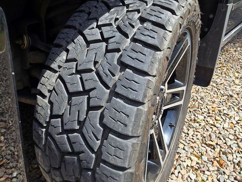 Used 2018 Chevrolet Silverado 1500 LTZ Z71 image 10