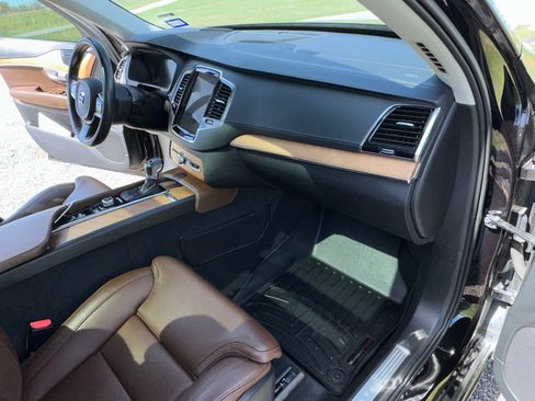 Used 2020 Volvo XC90 T6 Inscription w/ Protection Package Premier image 18