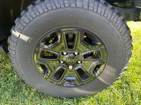Used 2018 Jeep Wrangler Sport AWD/4WD image 6