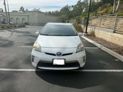 Used 2014 Toyota Prius Prime Plug-In Hybrid image 16