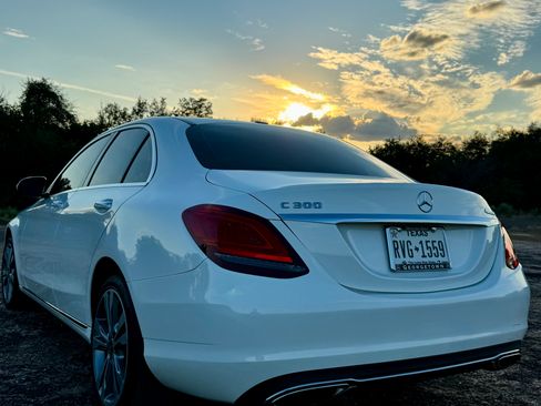 Used 2019 Mercedes-Benz C 300 4MATIC Sedan image 6