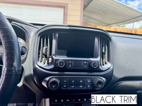 Used 2021 Chevrolet Colorado Z71 w/ Safety Package image 15