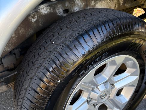 Used 2001 Toyota Tacoma PreRunner image 16