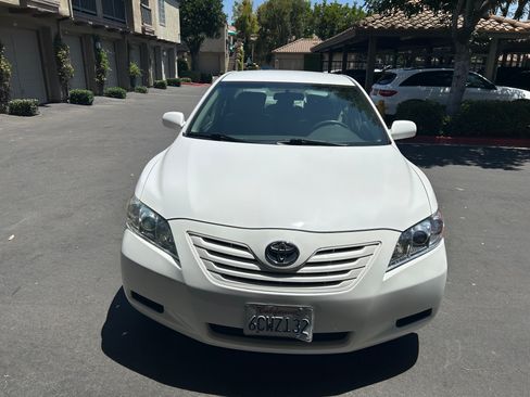 Used 2008 Toyota Camry LE FWD image 11
