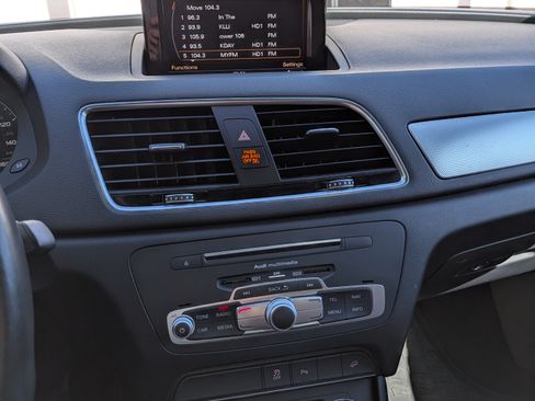 Used 2016 Audi Q3 2.0T Premium Plus w/ Technology Package image 14