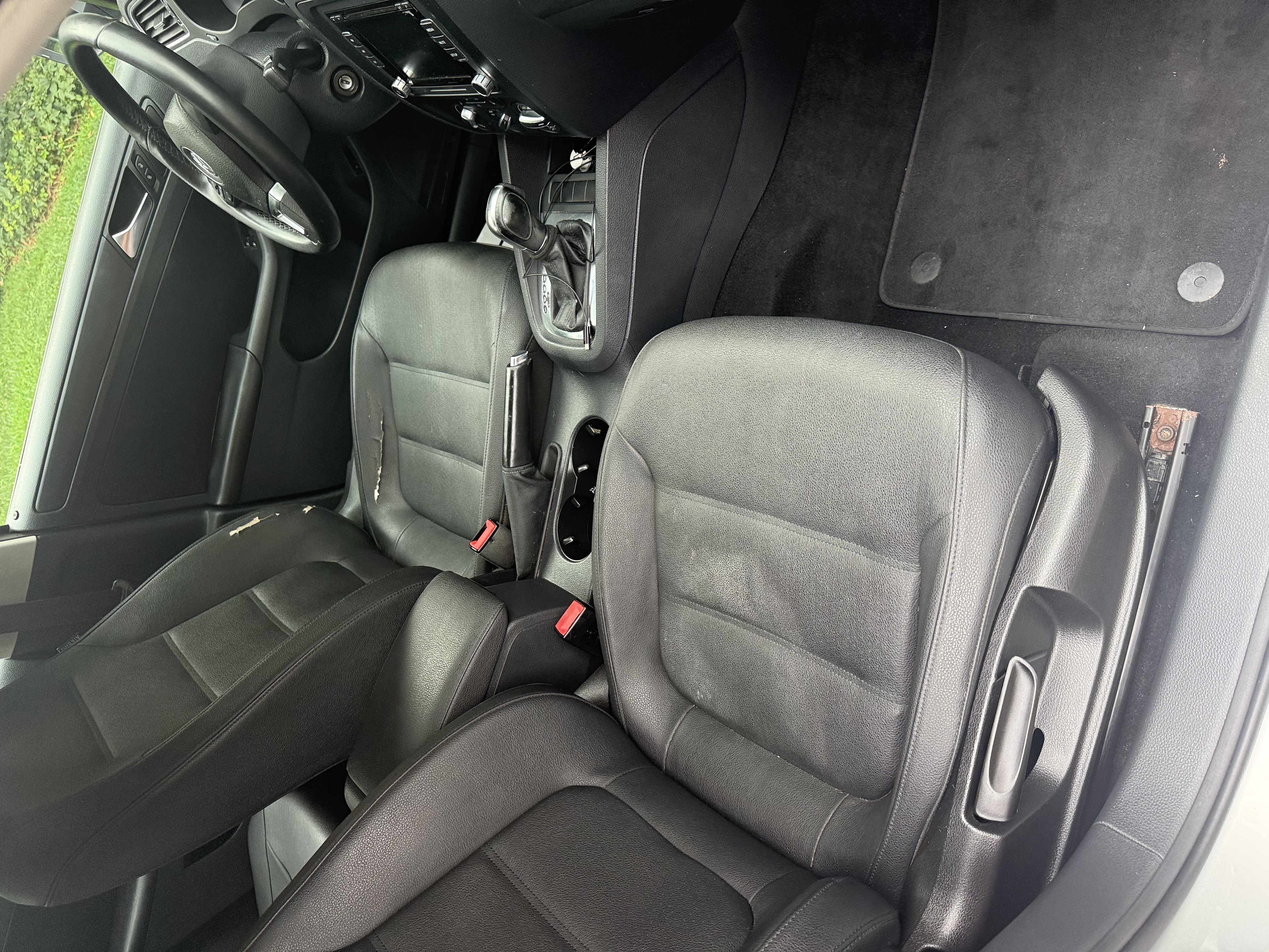 Used 2011 Volkswagen Jetta SE FWD image 10