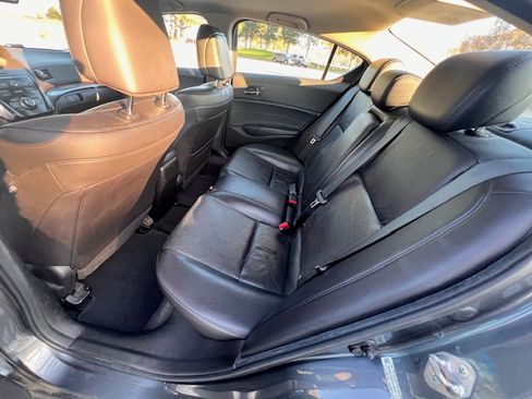 Used 2013 Acura ILX w/ Premium Package image 9