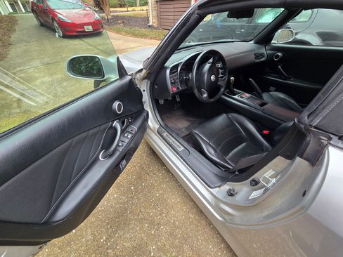 Used 2002 Honda S2000 image 11