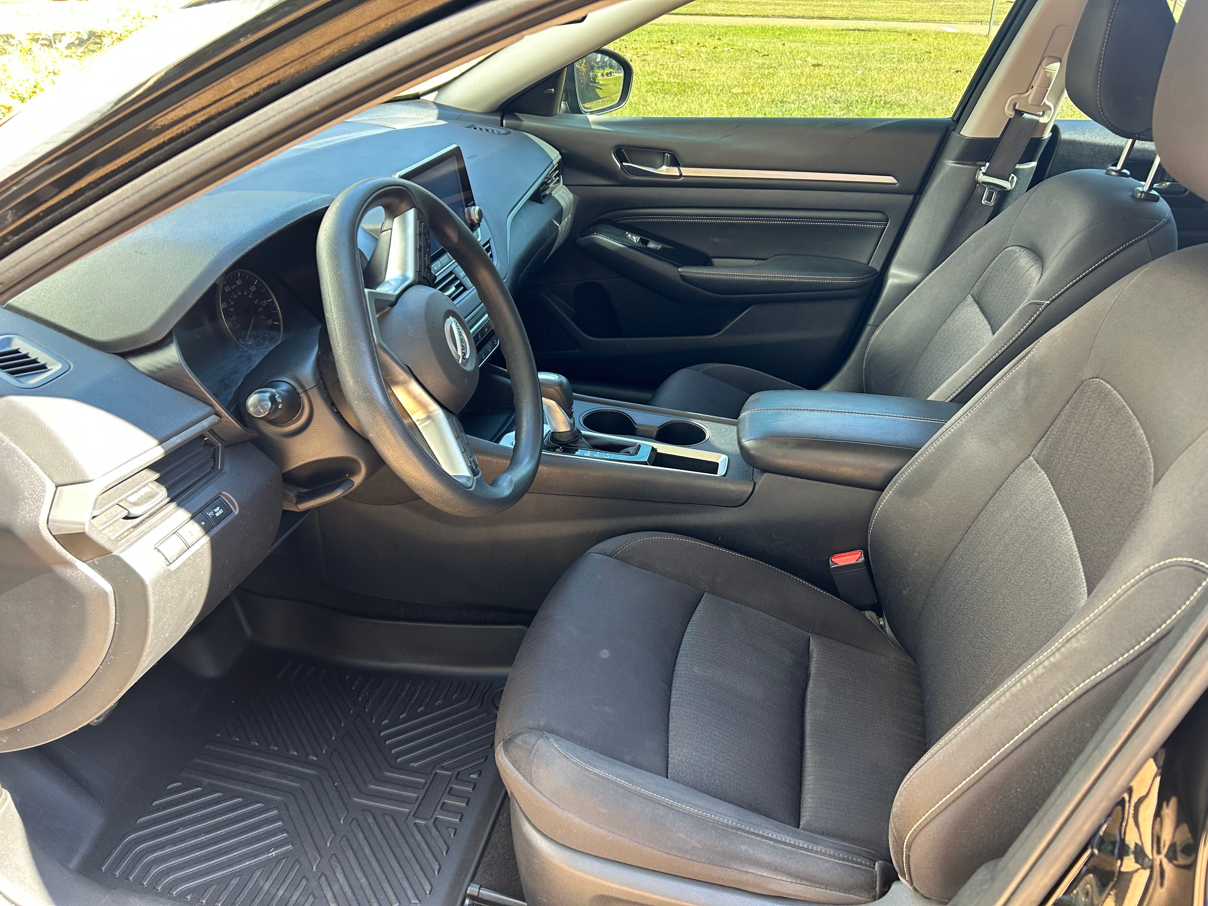 Used 2020 Nissan Altima 2.5 S FWD image 8