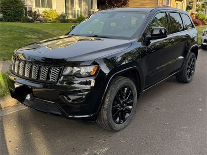 Used 2019 Jeep Grand Cherokee Altitude