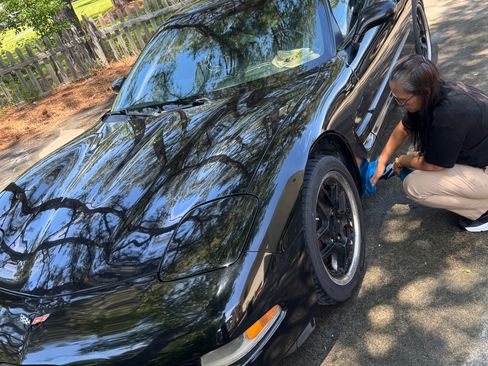 Used 2000 Chevrolet Corvette Coupe w/ Roof Pkg image 12