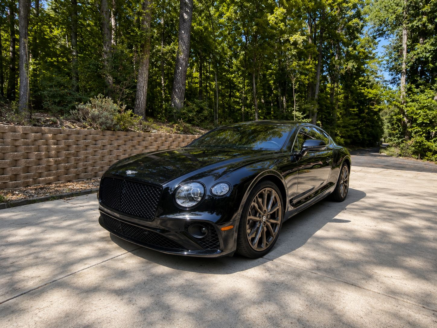 Used 2023 Bentley Continental GT V8 AWD/4WD image 1