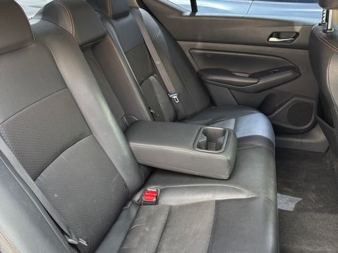 Used 2019 Nissan Altima 2.5 SR FWD image 6