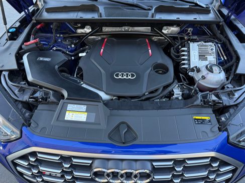 Used 2022 Audi SQ5 Premium Plus w/ Premium Plus Package image 9