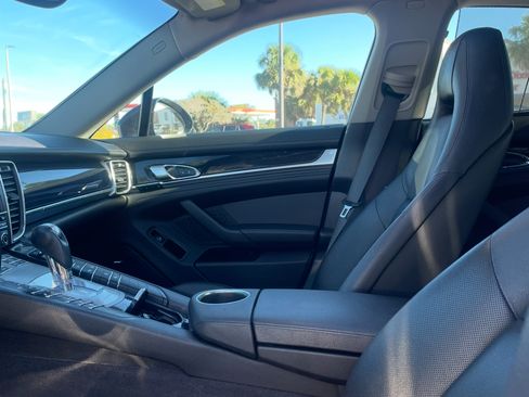 Used 2015 Porsche Panamera image 15