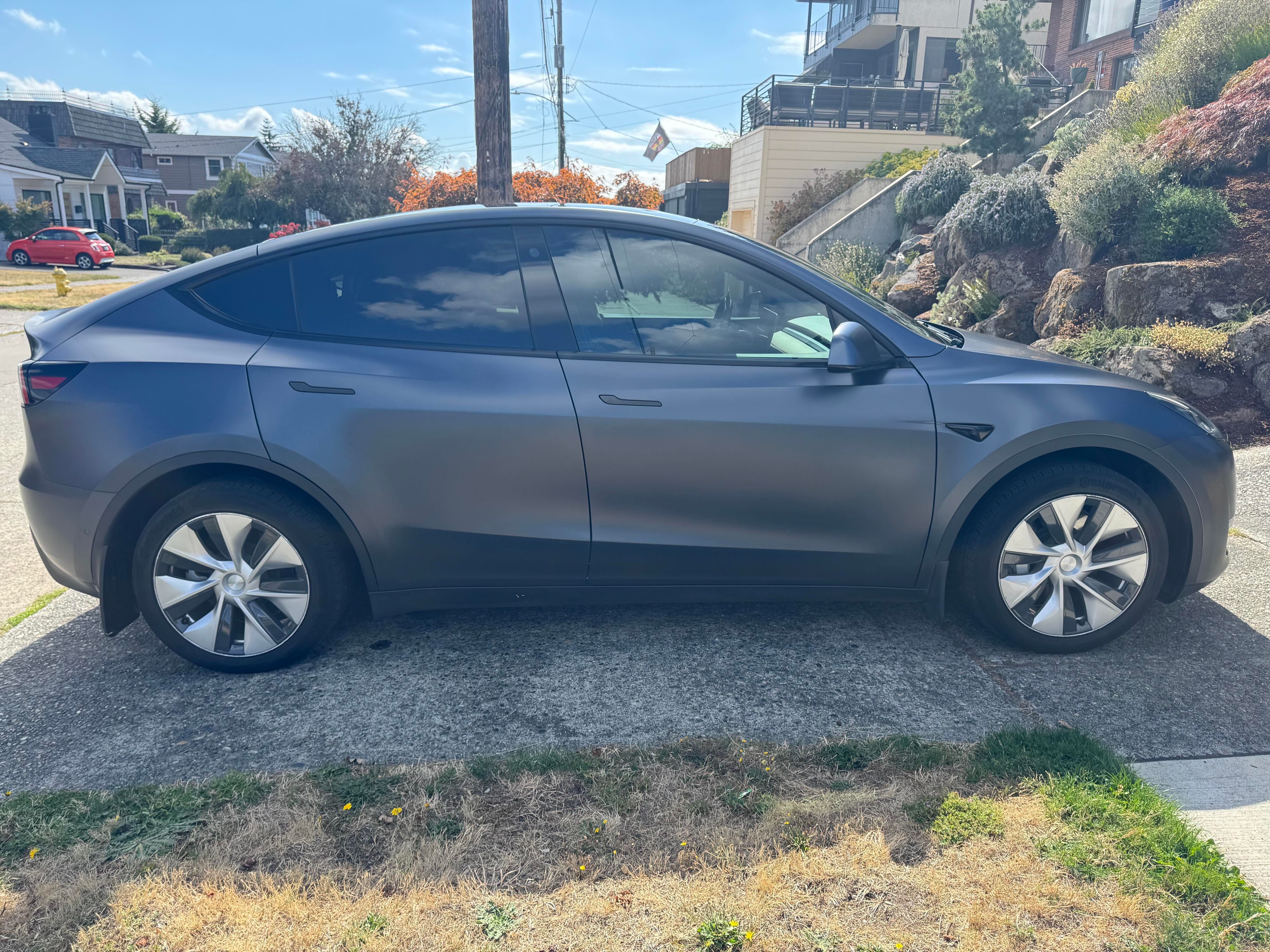 Used 2022 Tesla Model Y Long Range AWD/4WD image 8