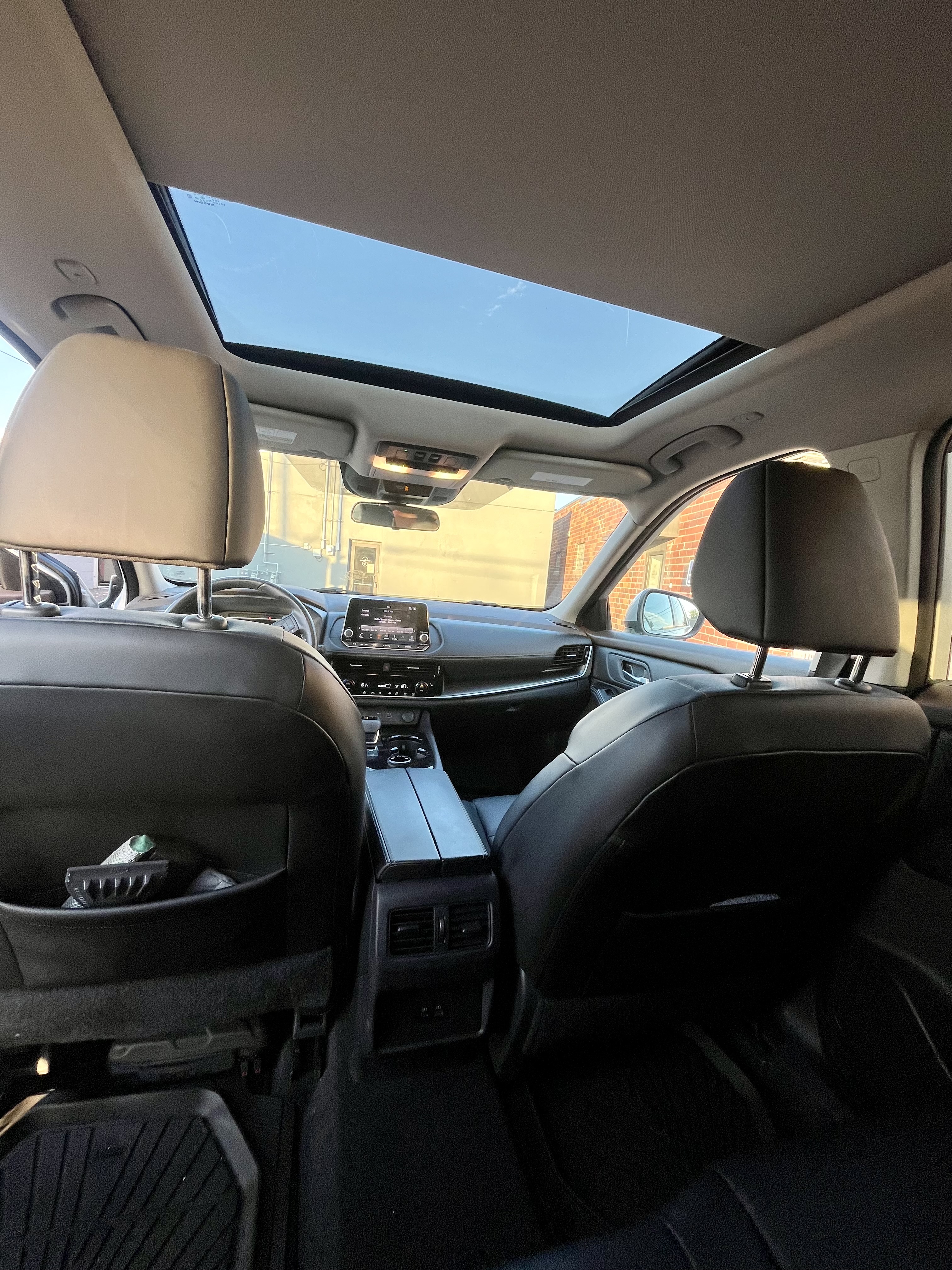 Used 2022 Nissan Rogue SV w/ SV Premium Package AWD/4WD image 12