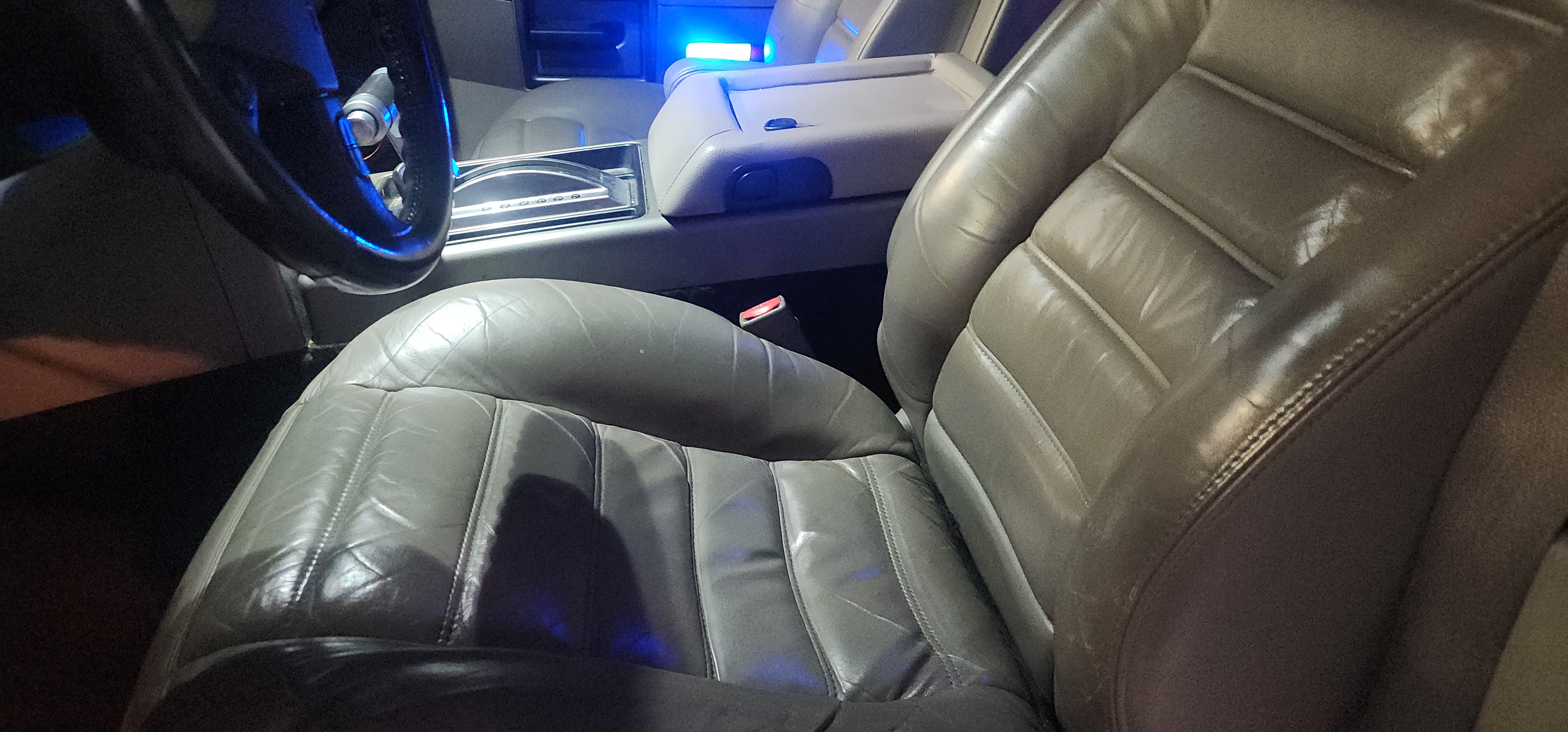 Used 2003 HUMMER H2 w/ Preferred Equipment Group AWD/4WD image 10