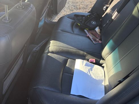 Used 2010 INFINITI G37 Journey w/ Premium Pkg image 17