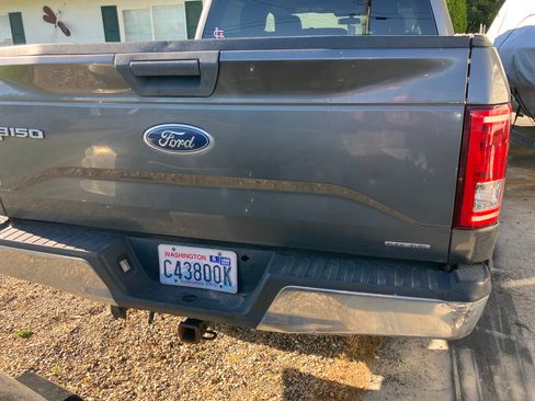 Used 2016 Ford F150 XLT AWD/4WD image 4