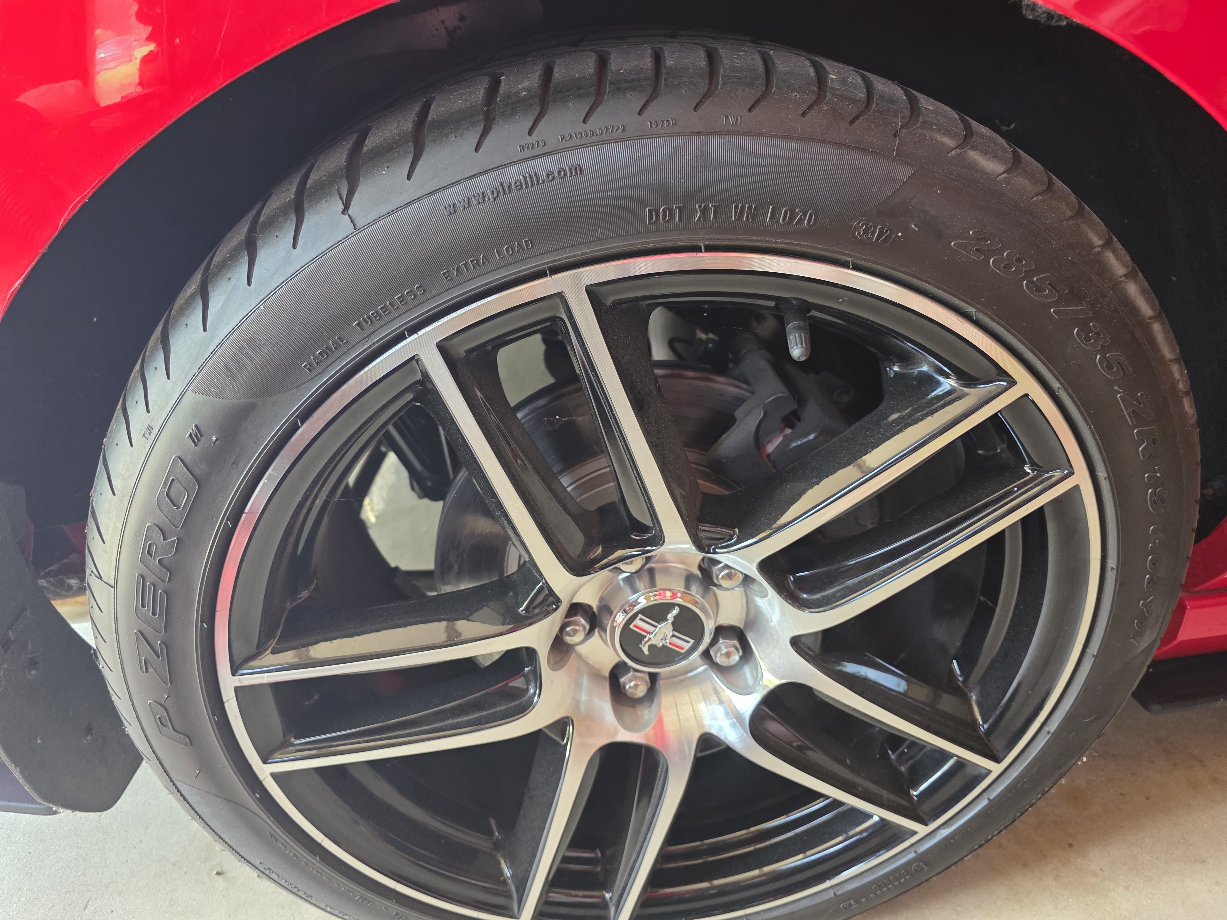 Used 2013 Ford Mustang Boss 302 w/ Boss 302 Accessory Pkg RWD image 25